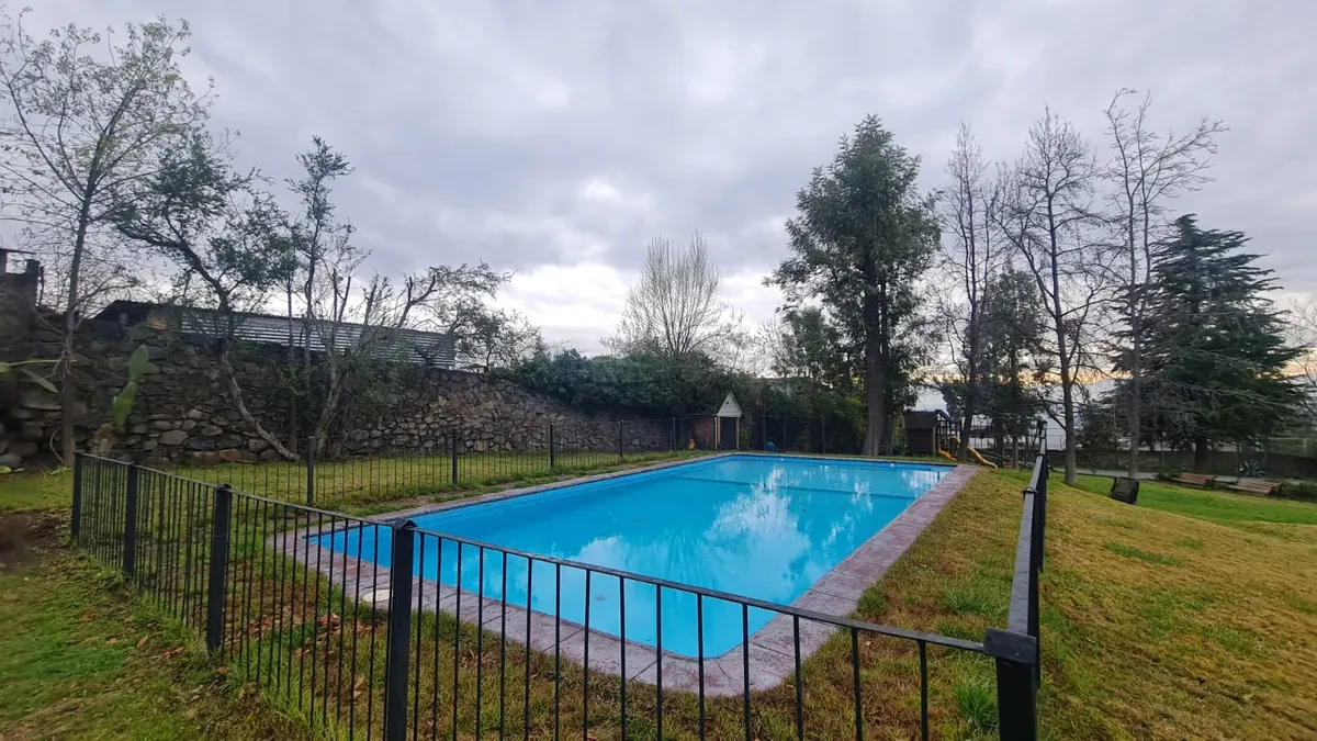 Imagen 5 de 23 de Hermosa Casa Remodelada Al 100 % 4 Dorm- 3 Baños 3 Estac