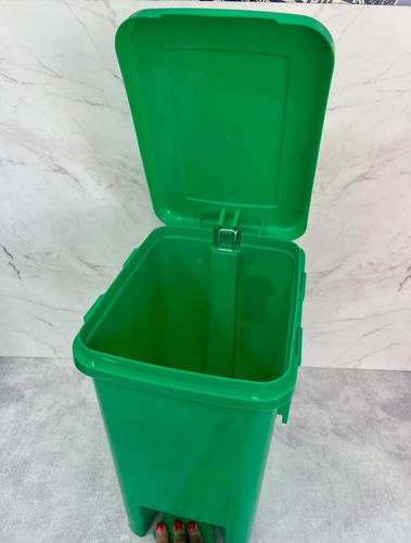 Cesto Basurero New Pedal 10 Litros Plastico Color Verde