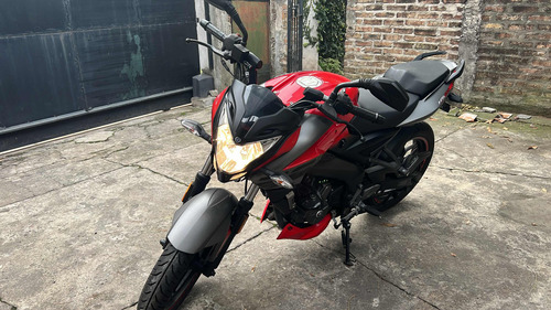Rouser Ns 200 Año 2017 Impecable Estado.