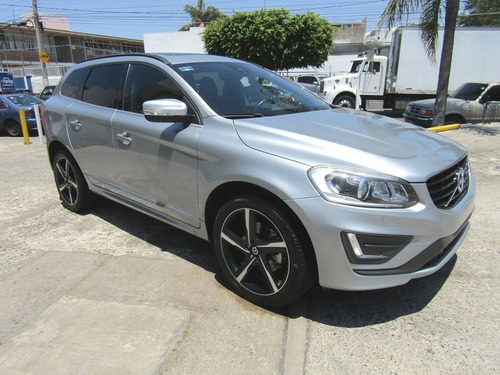 Imagen 8 de 10 de 2016 Volvo Xc60 R Desing Awd