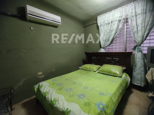 Imagen 9 de 14 de Re/max 2mil Vende Casa En Juan Griego Urb . Brisas De Porlamar - Isla De Venezuela