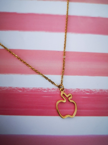 Lindo Collar Color Oro Con Dije De Manzana Dorada Color Dorado