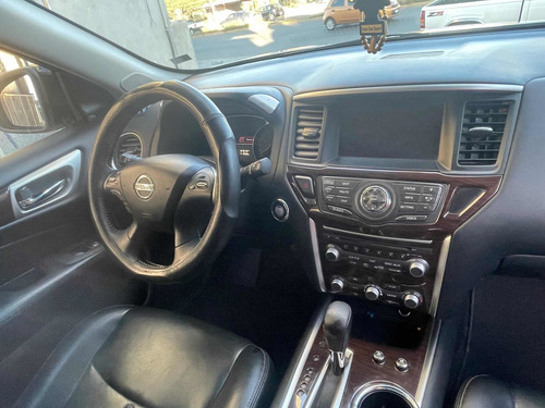 Imagen 10 de 15 de Nissan Pathfinder 2015 3.5 Exclusive Mt