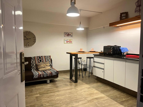 Imagen 3 de 10 de Apto . 1 Dormitorio Y Medio , Zona Montevideo Shopping .