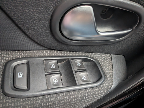 Logan 2020. Aa. Vidrios Eléctricos 4 Puertas. 4 Airbag.