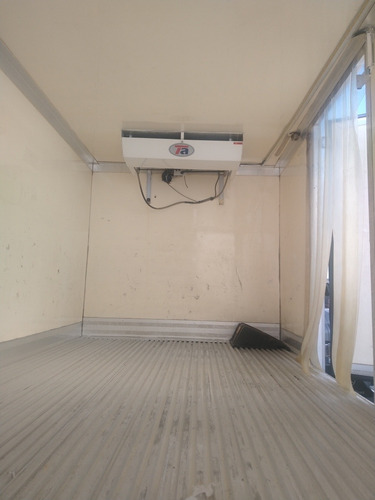 Imagem 6 de 9 de Hyundai Hd 78 2012 Baú Refrigerado