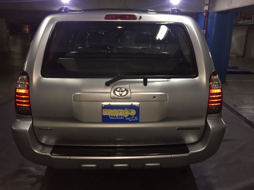 Imagen 5 de 8 de Toyota 4 Runner