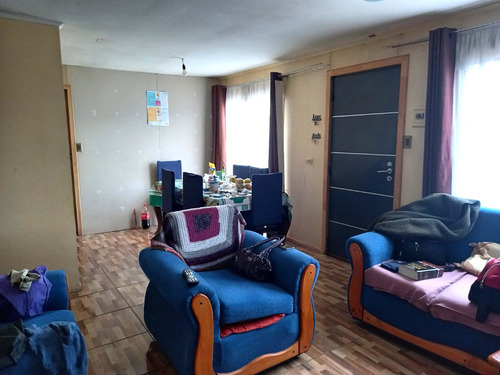 Vendo Interesante Casa Unifamiliar, Un Piso