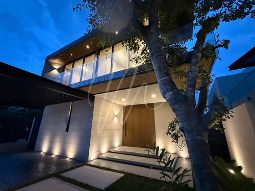 Casa En Venta En Cancun En Lagos Del Sol
