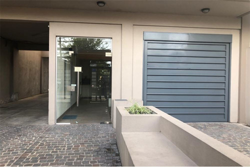 Venta Monoambiente Con Balcón Caseros. Oportunidad