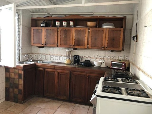 Imagen 12 de 18 de Casa Comercial Centro Barquisimeto, Todos Los Servicios, Excelente Ubicación, Para Uso Comercial O Residencia. Inf. 0424-5620928 Flex 22-11804 Z25