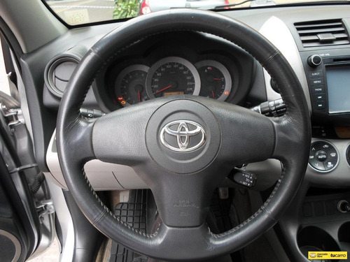 Imagen 15 de 25 de Toyota Rav4 4x4 Automática