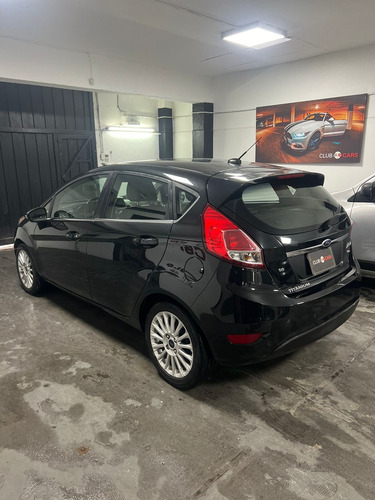 Ford Fiesta Kinetic 1.6 Titanium Powershift 120cv