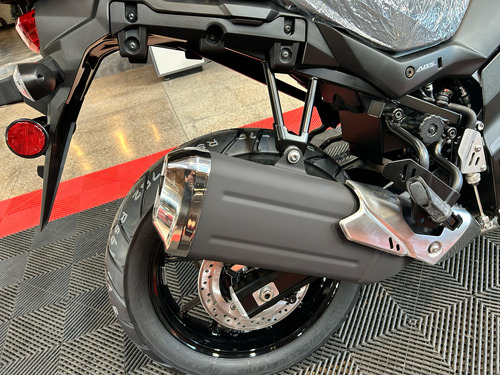 Suzuki V-strom 650 Año 2025 - Hilton Motors Co.