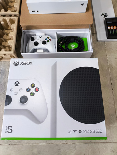 Consola Xbox Series S Digital 512gb + Baterías Recargables Blanco (Reacondicionado)
