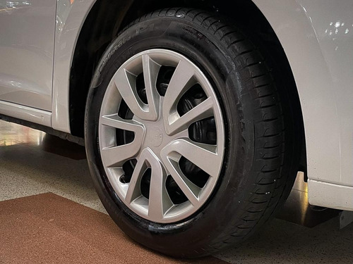 Imagem 11 de 11 de Logan Life Flex 1.0 12v ***lindo Por Dentro E Por Fora***