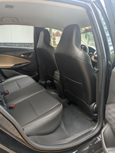 Chevrolet Onix 1.2t Premier L At