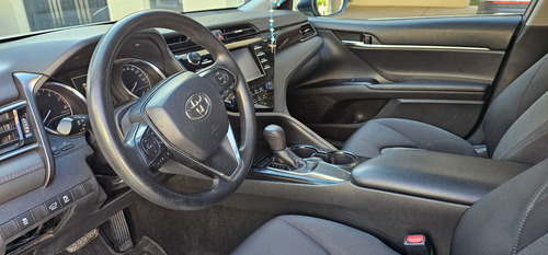 Toyota Camry 2.5 Le At