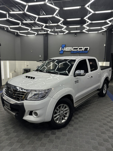 Toyota Hilux Pick-up 3.0 Cd Srv Cuero I 171cv 4x2