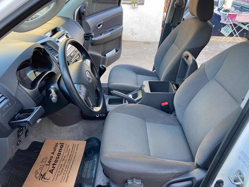 Toyota Hilux 3.0 Cd Srv 171cv 4x2 - B3 2015