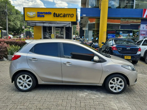 Mazda 2 1.5 Mt. 4x2 2008