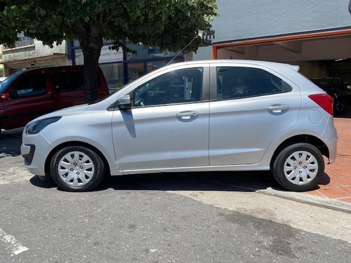 Imagen 4 de 15 de Ford Ka 2019 Motor 1.5 Se 5 P Full Vtv /23 Impecable