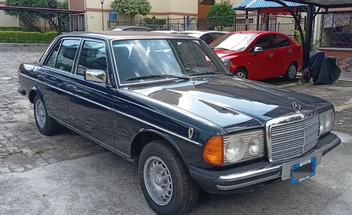 Mercedes-Benz 230 2.3 S123