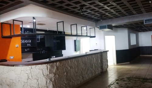 Imagen 6 de 14 de Local En Venta En Varese