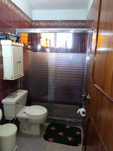 Casa En Venta En Valles De Camoruco Calle Cerrada Mcc