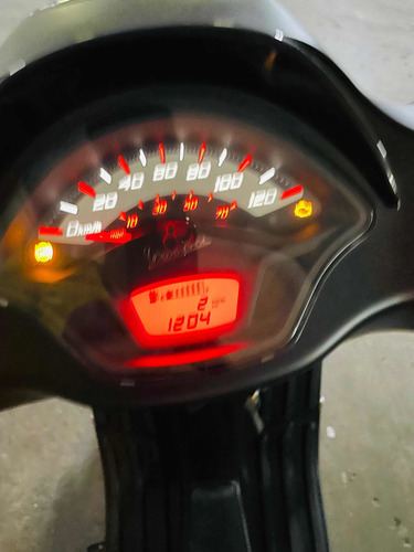 Imagen 11 de 17 de Vespa Sxl 150 Cc