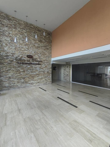 Imagen 4 de 16 de Leal Pérez Vende Apartamento Chimeneas, Vista Al Parque