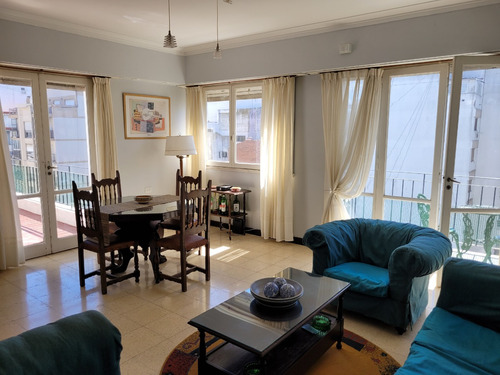 Venta Semipiso De 3 Ambientes Con Balcón Aterrazado. Zona Centro