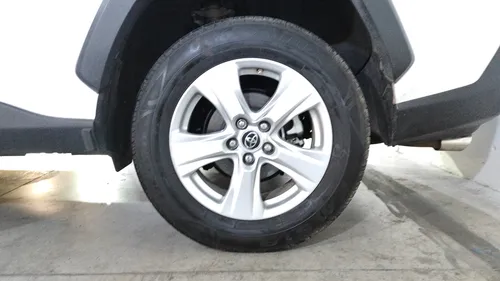 Toyota RAV4 2.5 Le At