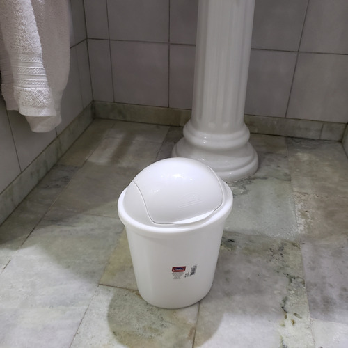 Set Para Baño/portarrollo Madera/alfombra/tacho (packx4 Un)