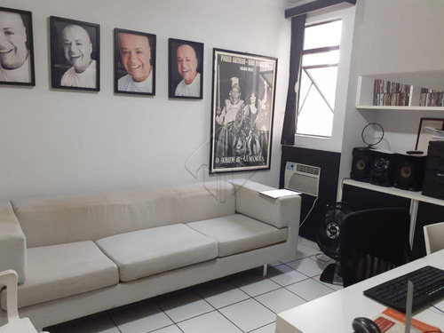 Imagem 3 de 10 de Apartamentos - Ref: V2660