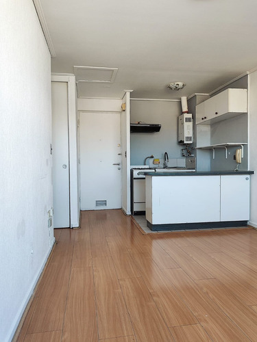 Metro Los Héroes / 2dorm Alonso Ovalle, Dieciocho