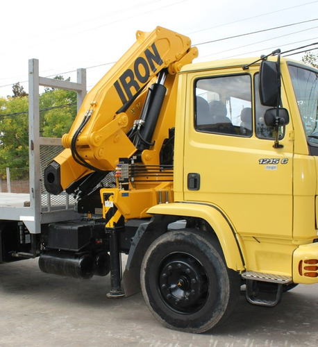 Hidro Grúa Iron Imc10.5t3 - 5.000 Kg Al Pie Del Camión