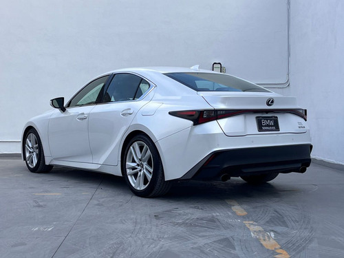 Lexus IS 4p 300 Premium L4/2.0/T Aut