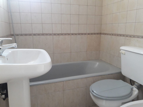 Imagen 9 de 12 de Departamento En Alquiler La Plata.
