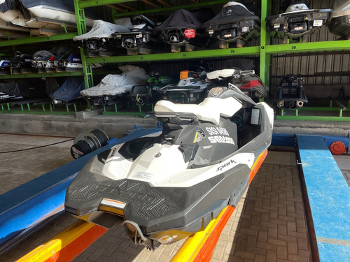 Imagen 4 de 5 de Moto De Agua Sea Doo Spark 2016