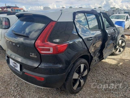 Imagem 1 de 6 de Volvo Xc40 Suv