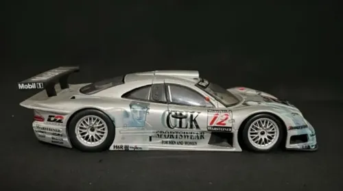 Miniatura Mercedes-benz Clk-gtr Maisto 1/18 | MercadoLivre