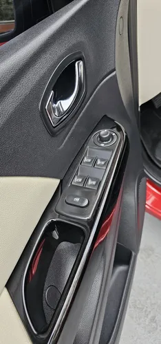 Renault Captur 2.0 Intens Automática