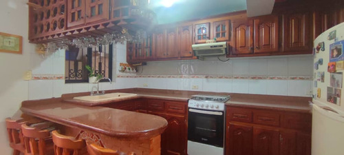 Imagen 6 de 9 de Hermosa Casa En Urb Maporal Pueblo Nuevo