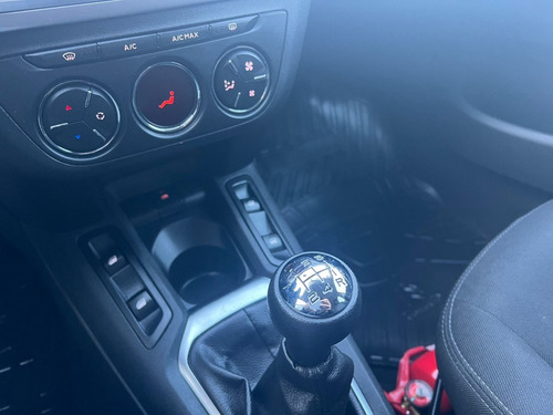 Imagen 9 de 20 de Citroen C-elysee 1.6 Feel Hdi Car-cash