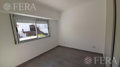 Imagen 11 de 19 de Venta De Departamento 3 Ambientes Con Cochera En Wilde (28604)