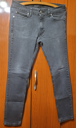 Jean Ay Not Dead Unisex Talle 32 (Usado)