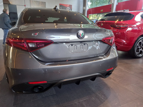 Alfa Romeo Giulia 2.0 280cv Veloce