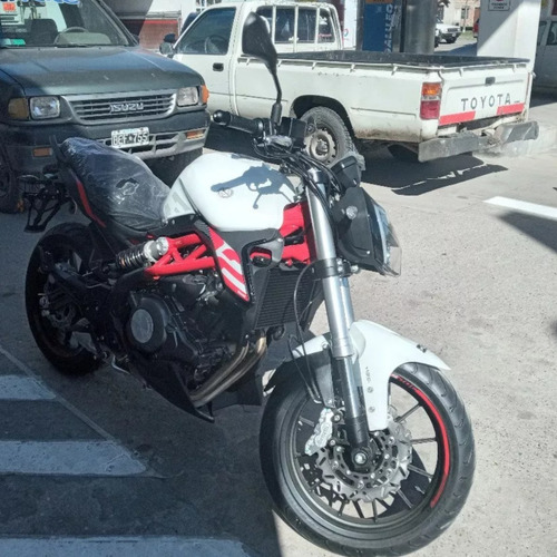 Benelli 302 S 0km Naked Street Urbana