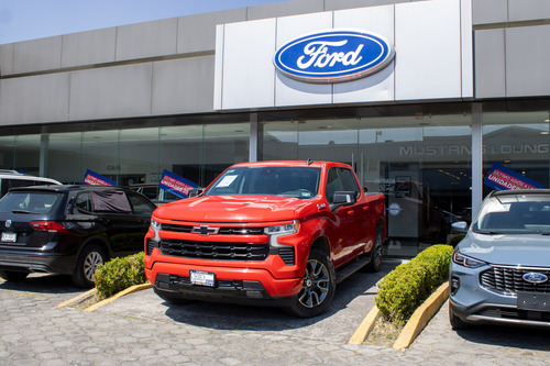 Chevrolet Cheyenne 5.3 Doble Cab Rst 4X4 At